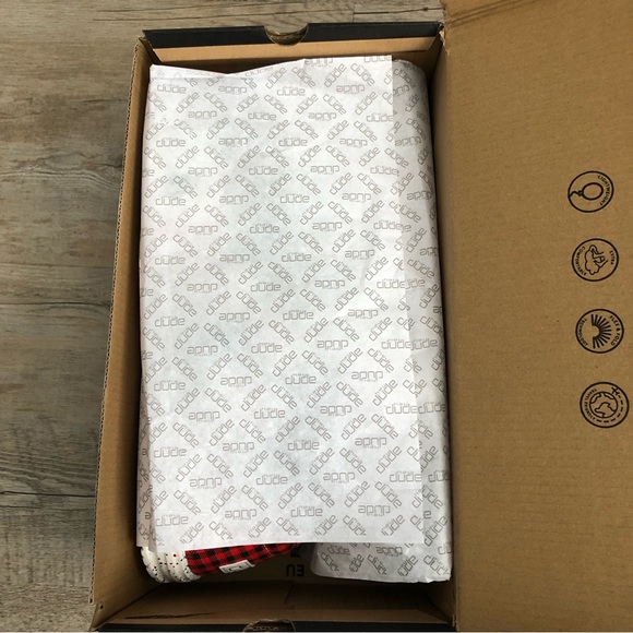 Hey Dude Wally Woodland Buffalo Plaid Christmas Shoes- 12 - Picture 8 of 8